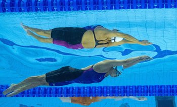Competición femenina en el Mundial de natación