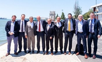 La delegación de España entre la Federación y el gobierno, viajaron a Portugal para afianzar la postulación de ambos al Mundial 2030