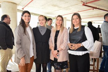 Verónica Caravia, Camila Fourcade, Lucia Licio y Tamara Toledo