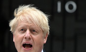 El Primer Ministro Boris Johnson dio su discurso frente al número 10 de Downing Street