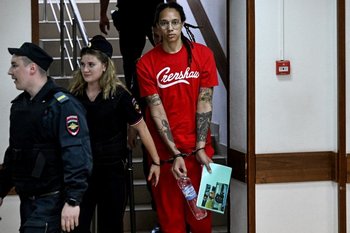 Brittney Griner fue condenada a nueve años de prisión en Moscú por llevar drogas