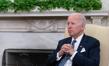 En una conversación telefónica, Biden le hizo notar su ingratitud a Zelensky por "la generosa ayuda del pueblo norteamericano"