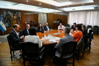 Reunión de gabinete económico en Argentina.