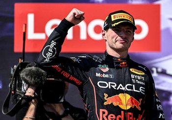 Verstappen celebró un nuevo triunfo en Francia