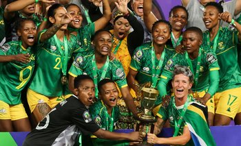 Las sudafricanas con la Copa