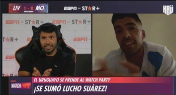 Luis Suárez apareció con Sergio "Kun" Agüero en la transmisión de Twich antes del partido Liverpool-Manchester City