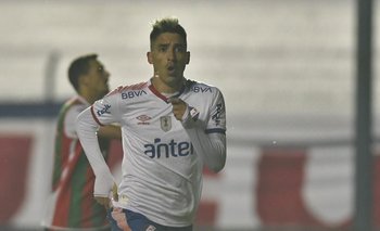 Gol de Fernández ante Deportivo Maldonado