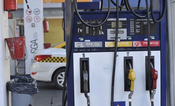 El Poder Ejecutivo analiza por estas horas qué hará con las tarifas de los combustibles en marzo. 