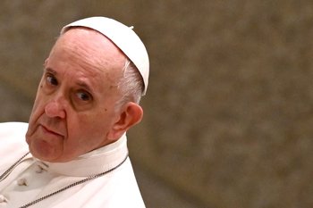 El papa Francisco intervino este martes a la principal organización de la Iglesia católica dedicada a combatir la pobreza