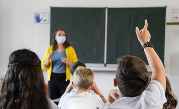 El tapabocas también ha sido protagonista en los salones de clase durante los dos años de pandemia