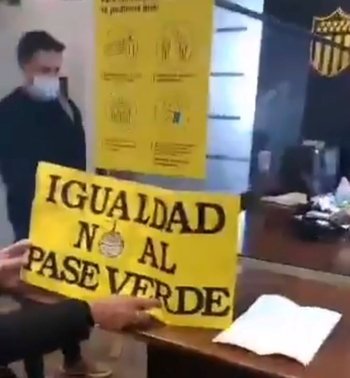Algunos socios de Peñarol se borraron del padrón porque se exige tener las dos dosis de vacunas para poder conseguir una entrada para el encuentro del 18 de agosto ante Sporting Cristal por la Copa Sudamericana