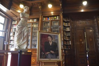  El cuadro de Juana de Ibarbourou se ubicó en la biblioteca del Palacio Legislativo