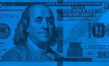 El "dólar blue" es el nombre que refiere a los dólares que se transan al margen de las normas en Argentina por quienes buscan evitar las restricciones que rodean al billete estadounidense
