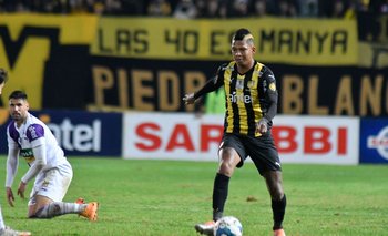 Billy Arce: 24 minutos en Peñarol