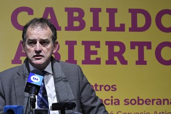 Manini Ríos anunció en conferencia las primeras observaciones de Cabildo Abierto