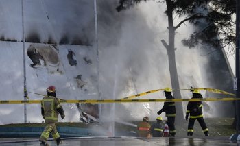 El incendio en Punta Shopping revivió en la mañana de este domingo