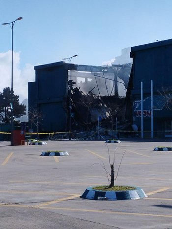 El local de Tienda Inglesa en Punta Shopping sufrió un segundo derrumbre