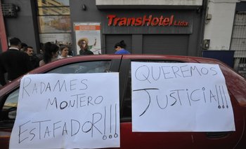 Protesta frente al local comercial de TransHotel