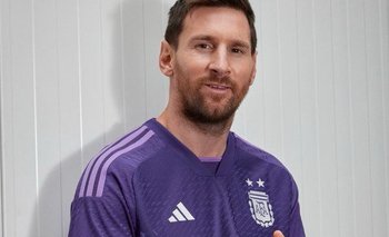 La nueva camiseta de alternativa de Argentina para el Mundial de Qatar en tonos violetas
