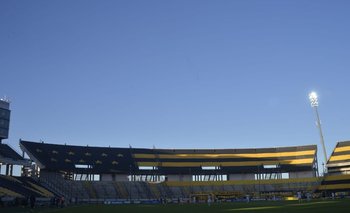 La tribuna Guelfi será también para hinchas de Peñarol