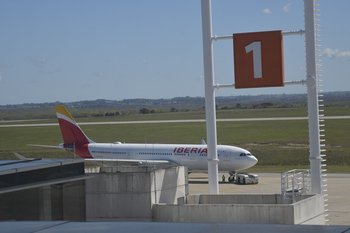 A partir de junio, Iberia tendrá cinco vuelos semanales entre Madrid y Montevideo