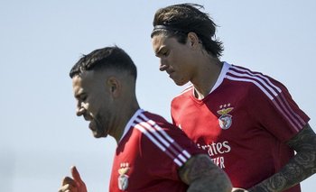Otamendi y Darwin Núñez en una práctica de Benfica