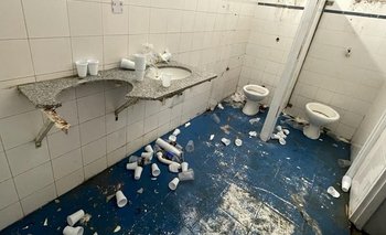 Los destrozos en los baños