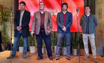 Alejandro, Gerardo, Agustín y Rodrigo Zambrano en la jornada del lanzamiento del calendario de remates.