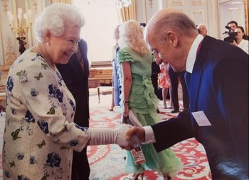 Maglione con la Reina Isabel II
