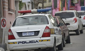 Auto de policía de Montevideo