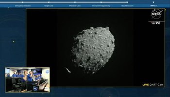El momento del impacto fue registrado por una cámara de la NASA