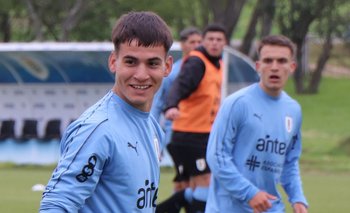 Joaquín Lavega, de River Plate y la selección uruguaya sub 20, destacado por The Guardian