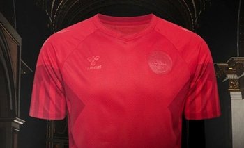 Las camisetas de competición Hummel de Dinamarca en protesta contra Qatar 2022