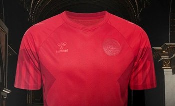 Las camisetas Hummel de Dinamarca en protesta contra Qatar 2022