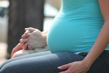 La paciente perdió un embarazo de 27 semanas en 2016 como consecuencia de su enfermedad. 