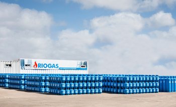 RIOGAS celebra los 44 años de destacada trayectoria, desarrollando e impulsando el envasado, transporte y distribución de supergás 