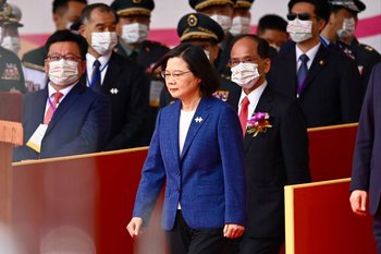 Presidenta de Taiwan, Tsai, durante la celebración del día nacional
