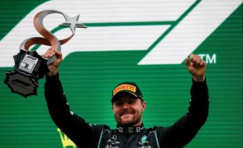 Valtteri Bottas celebra su triunfo en el Gran Premio de Turquía