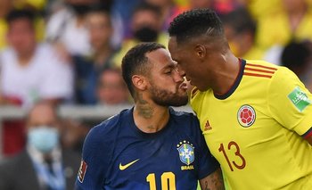 Neymar y Yerry Mina tuvieron un fuerte entredicho