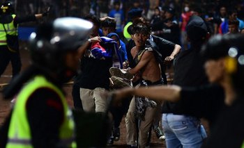Tragedia en el fútbol de Indonesia
