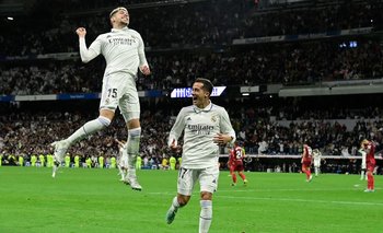 Federico Valverde celebra su golazo para Real Madrid ante Sevilla