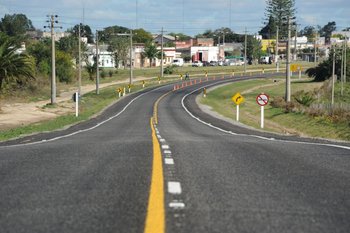 Primer tramo de reconstrucción de ruta 7 entre Casupa y Reboledo (Florida)