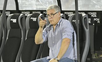 Álvaro Gutiérrez dejó de ser el técnico de Universitario