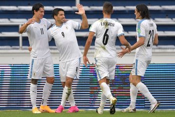 Darwin, Suárez y Cavani... ¿quién será el cuarto delantero de Uruguay?