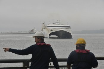 Trabajadores en el puerto de Montevideo