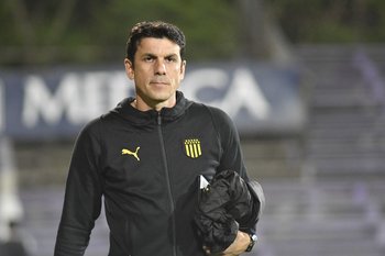 Mauricio Larriera se fue de Peñarol