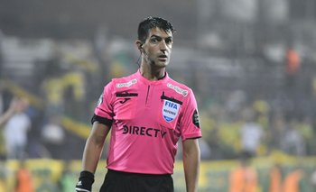 Leodán González fue el árbitro del partido