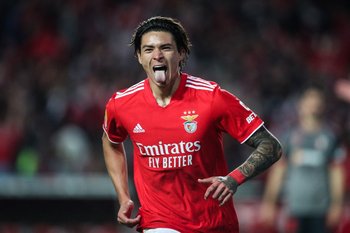 Darwin no para de convertir goles para Benfica