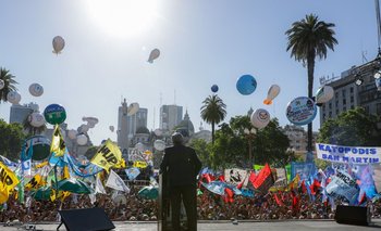 El presidente argentino encabezó un acto este miércoles en la Plaza de Mayo, en Buenos Aires