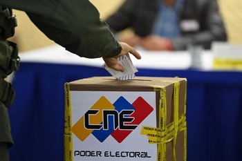 El chavismo ganó 20 de 23 gobernaciones